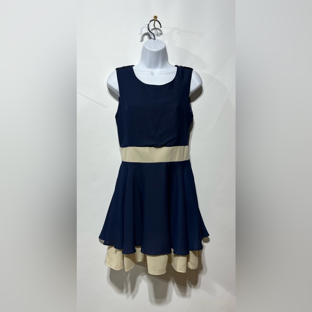 Meng Fei Lu Elegant‎ Navy and Cream Sleeveless Mini Dress Size Medium
